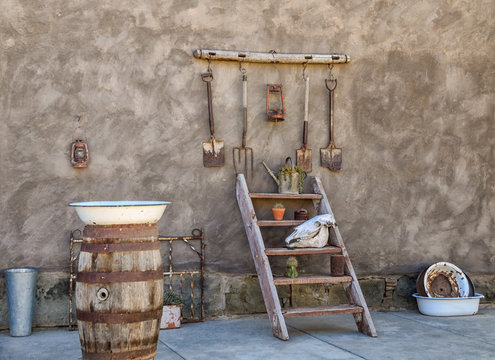 Country Courtyard