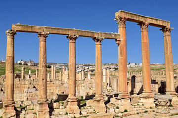 Fototapeta premium Roman Ruins of Jerash , Ancient Roman city of Gerasa of Antiquity , modern Jerash, Jordan