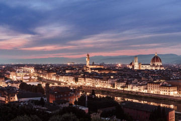 Fototapeta na wymiar Florenz - City by night