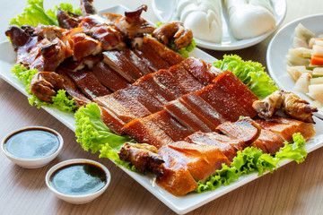 Roasted little pig © U2M Brand