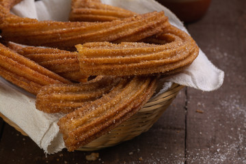 Churros fritos en manteca