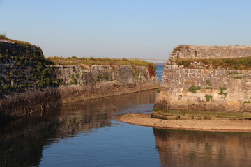 Charente-Maritime - Fort La Prée - Entrée du petit Port situé à l'Est du Fort