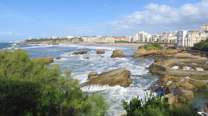 Fototapeta na wymiar Biarritz, panorama sur la baie, les rochers et la grande plage (France)