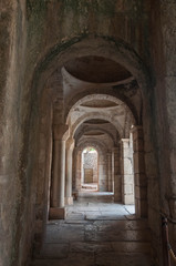 Fototapeta na wymiar Церковь Святого Николая Чудотворца в Демре, внутренние коридоры храма