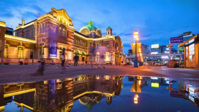 Timelapse of People walking at Seoul Station in Seoul City,South Korea