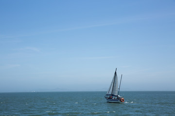 Obraz premium Sailing the San Francisco Bay