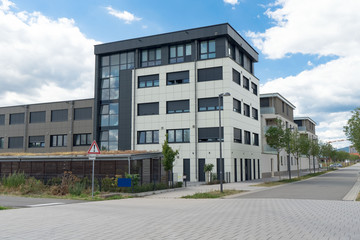 Mehrfamilienh&auml;user