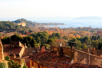Vue depuis les hauteurs de Miramas Le Vieux 