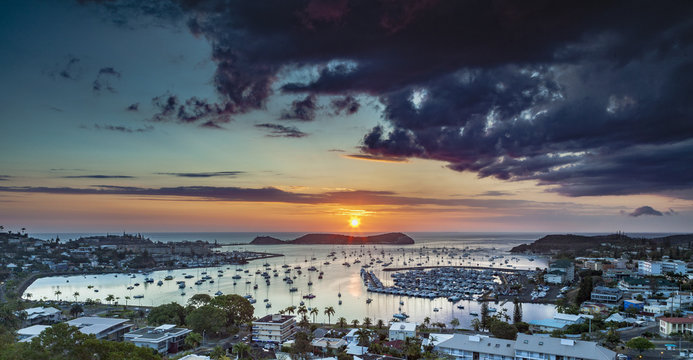 Sunset Noum&eacute;a