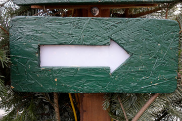 Arrow pointing to the rght on a banner signal