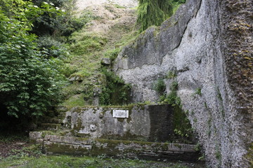 Fontana romana giardino Osimo, Italy