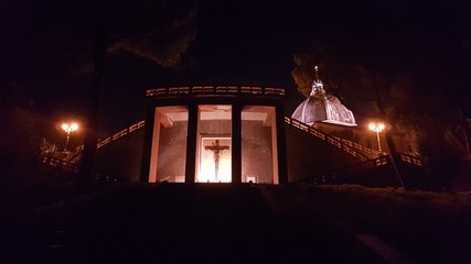 Vista notturna verso Basilica di Loreto, Italy
