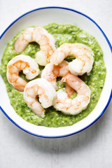 Prawns with green mint pesto 