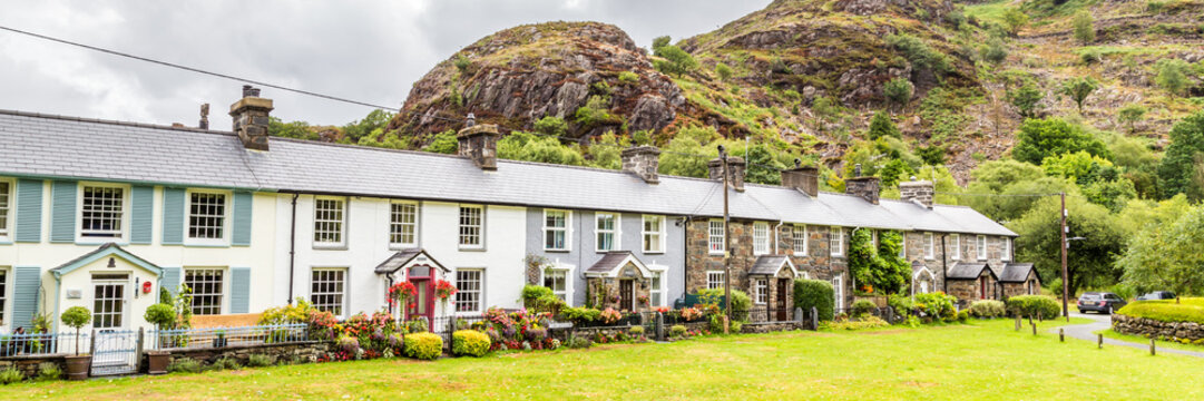 Tarditional stone cottages in Beddgelert in the heart of Smowdonia National Park in Gwynedd, Wales, UK