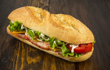 Bocadillo de lomo y queso