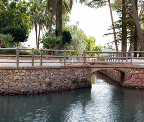 Fuente de Quart de les Valls. Puente sobre acequia