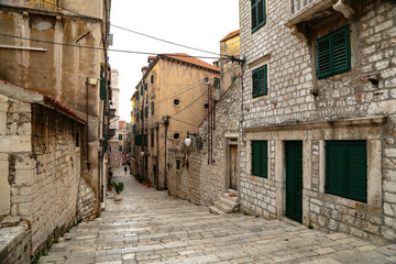 Fototapeta na wymiar Narrow streets of Šibenik (Croatia)