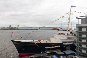 Le Britannia, le yacht royal britannique à quai à Edimbourg