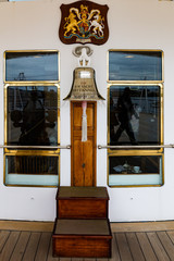 Cloche du pont arrière du Britannia, dernière yacht royal britannique 