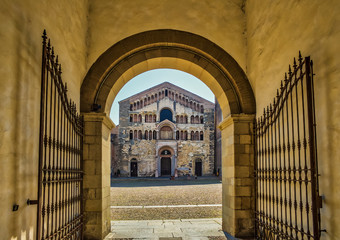 Parma, gate to Cathedral