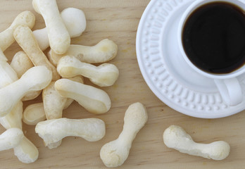 Polvilho biscuit and coffee