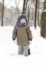 Fototapeta na wymiar boy in the winter season