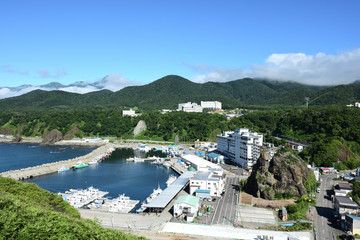 Fototapeta na wymiar 北海道　知床　斜里町ウトロ　オロンコ岩より望む 