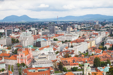 Obraz premium Panorama of Ljubljana, rooftops