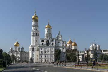 Fototapeta na wymiar Архитектурный комплекс на Ивановский площади в Московском Кремле.