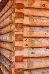 The angle of the Log cabin, the type of addition of logs "felling in the paw"