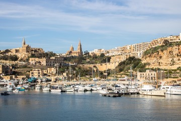 Fototapeta na wymiar Hafen Mgarr in Gozo