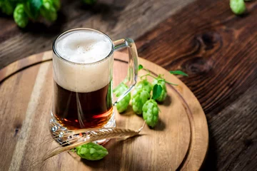 Foto auf Leinwand Bier - Alkohol - Spirituosen - Getränk - Hopfen - Gerste - Stutzen- Seidel - Kanne - Glas © Lumixera