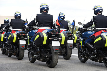 gendarme à moto