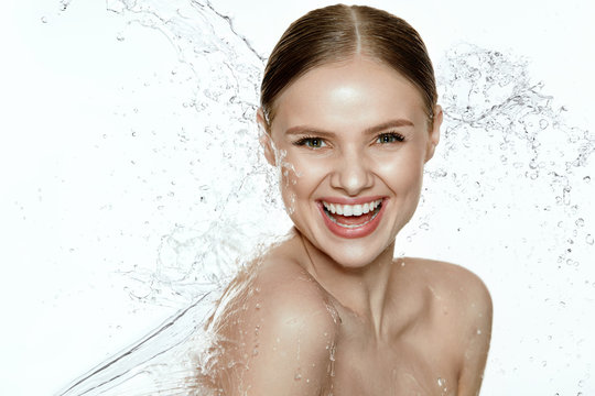 Beauty. Woman With Water On Face And Body. Spa Skin Care