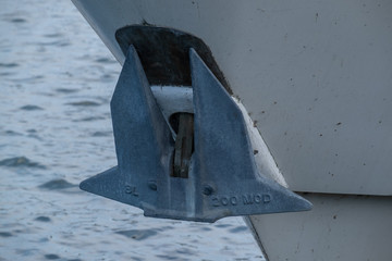 spitzer Anker