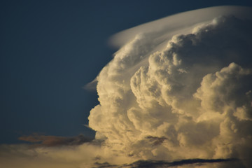 夏雲