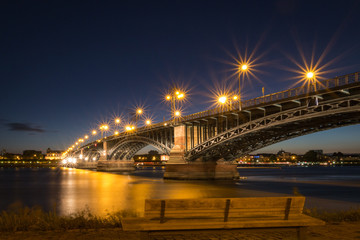 Fototapeta na wymiar Cityscape of Mainz with Theodor-Heuss-Bridge