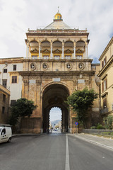Obraz premium View of Porta Nuova in Palermo