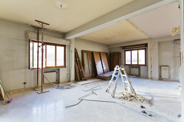Apartment not renovated, room before renovation