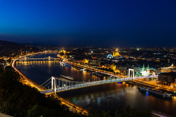 Fototapeta na wymiar Panoramic view of Budapest at twilight