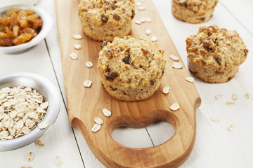 Diet oat muffins with raisins