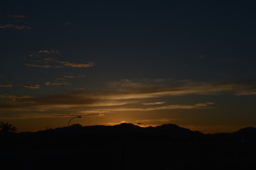 amanecer y montañas en Islas Baleares