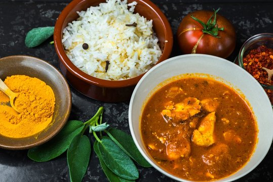 Madras chicken curry, rice, spice.