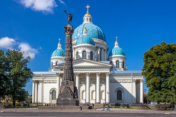 Obraz premium The Trinity Cathedral (Troitsky sobor; Troitse-Izmailovsky sobor), sometimes called the Troitsky Cathedral, in Saint Petersburg, Russia