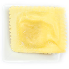 Ravioli italienisch mit Füllung