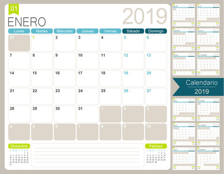 Spanish calendar 2019 / Spanish calendar planner for year 2019, week starts on Monday, set of 12 months January - December, simple calendar template, desk planning calendar, vector illustration