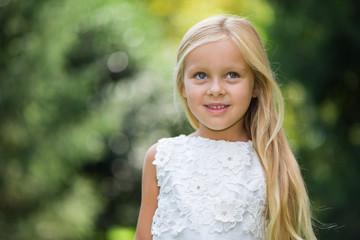 Naklejka premium Smiling child