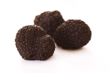 preparing fresh black truffles
