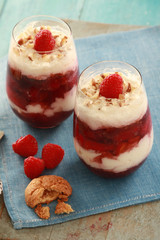 raspberry fruit trifle dessert