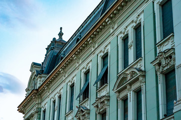 Obraz premium Historic architecture at night in Nyiregyhaza, Hungary